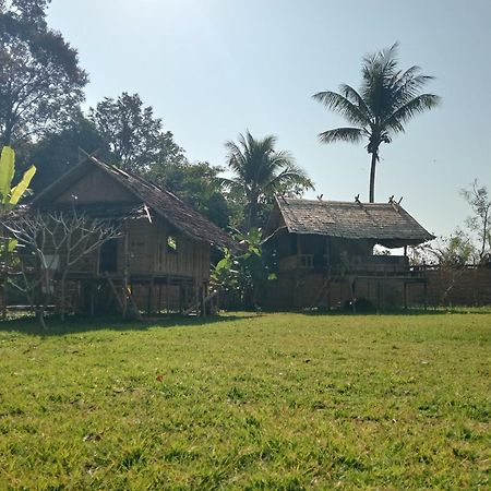 Vangvieng Ruby'Homestay Vang Vieng Extérieur photo
