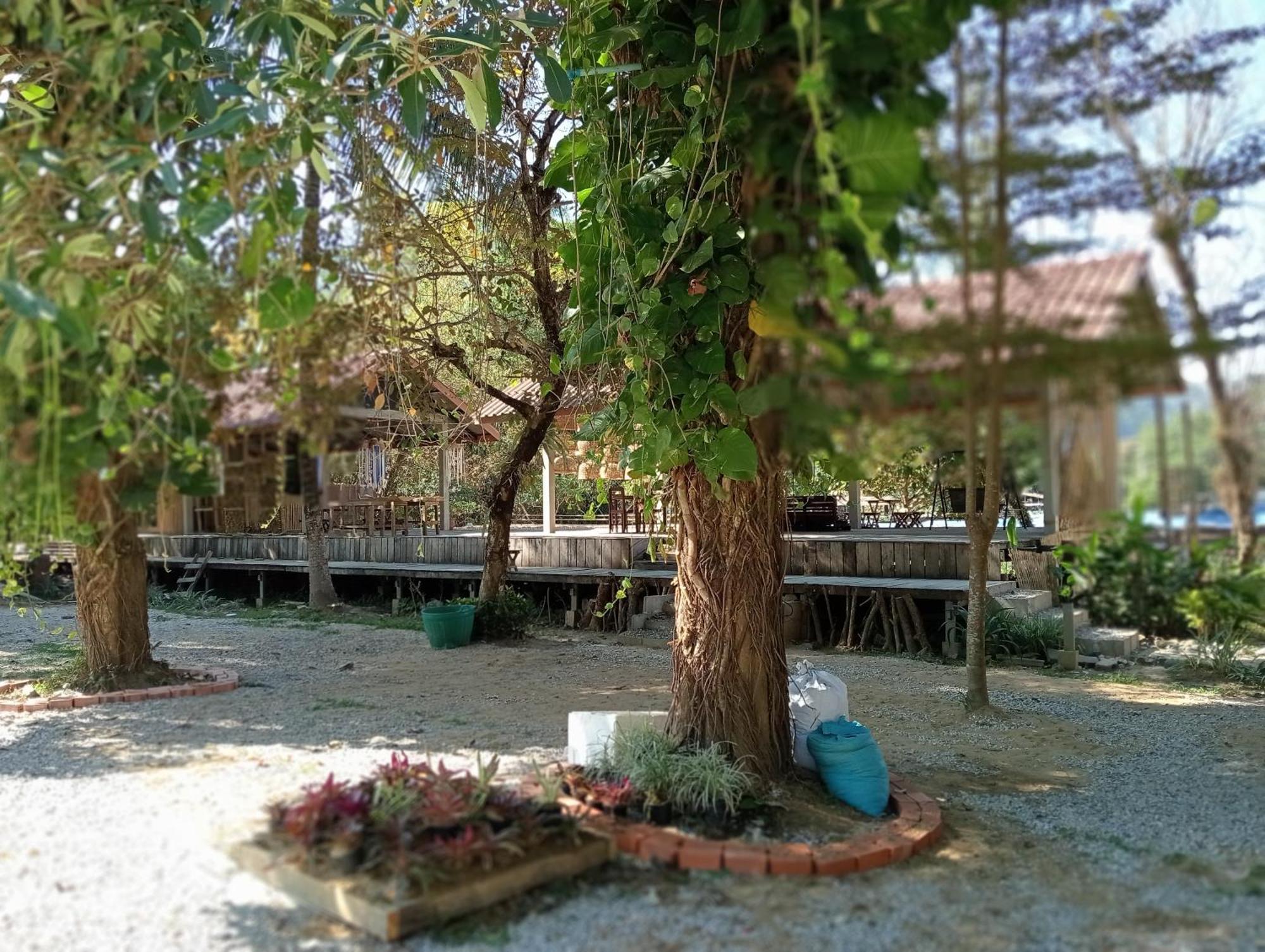 Vangvieng Ruby'Homestay Vang Vieng Extérieur photo
